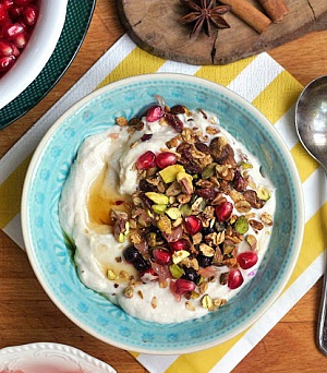 Obrázek - Ořechová Granola s Jogurtem z Hedvábného Tofu